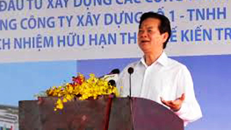 Premier vietnamita exhorta a construcción de hospitales Ciudad Ho Chi Minh
